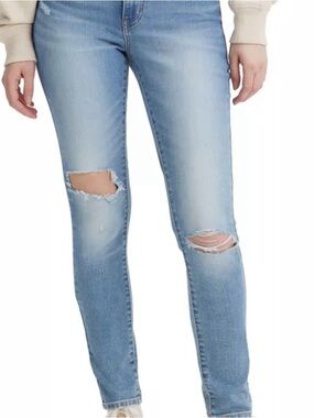 Levi’s 721 High-Rise Skinny Light Blue Distressed Jeans